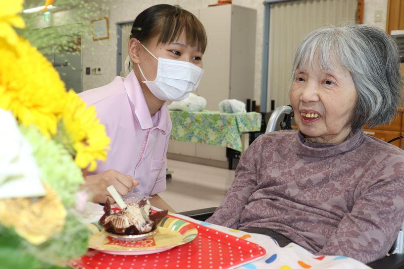 日本赤十字社福岡県支部特別養護老人ホーム豊寿園のアルバイト・バイト求人情報-04