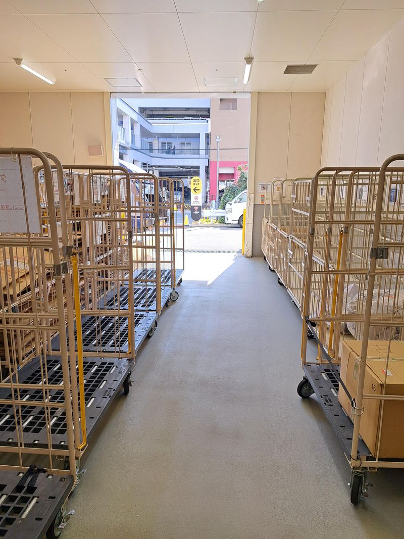 天神エリアの大型複合ビルのアルバイト・バイト求人情報-03