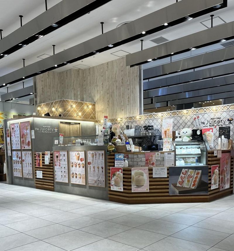 マルトメ・ザ・ジューサリーパフェテリア　心斎橋パルコ店のアルバイト・バイト求人情報-05