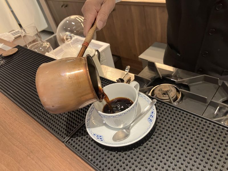 cafe サンモリッツ CACHETTEのアルバイト・バイト求人情報-04