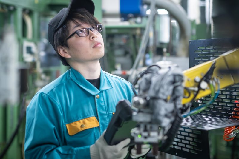 【理系/体験7h】技術職~機械設定から製品加工の違いを体験~