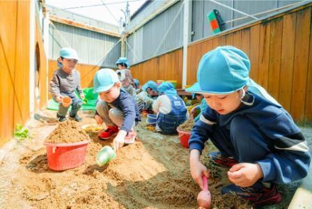グローバルな学びの機会も多い保育園のWeb説明会・園見学
