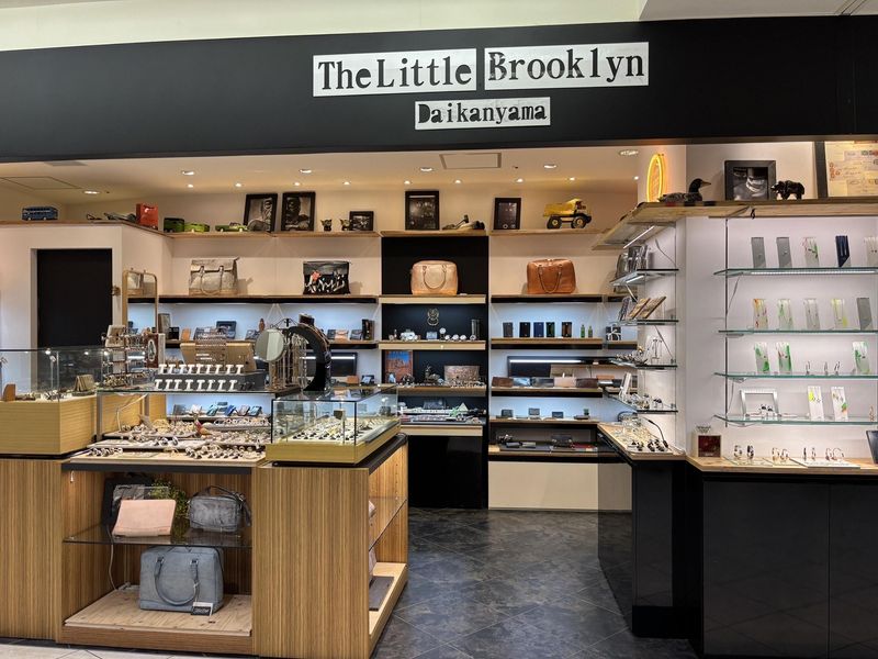 The Little Brooklyn　ルクア伊勢丹店のアルバイト・バイト求人情報-03