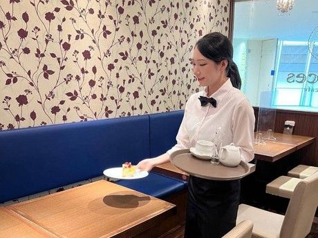 タルト&カフェ デリス　デリス タルト&カフェ　なんばパークス店 /1027の求人1