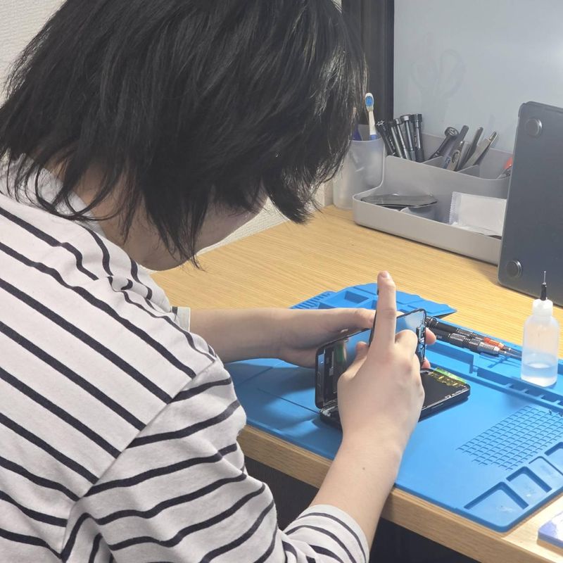 スマホ修理工房西日暮里店のアルバイト・バイト求人情報-05