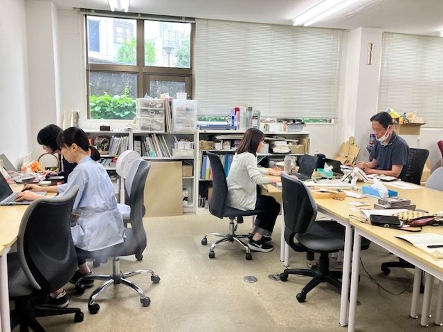 栄光堂ホールディングス株式会社の求人・転職情報
