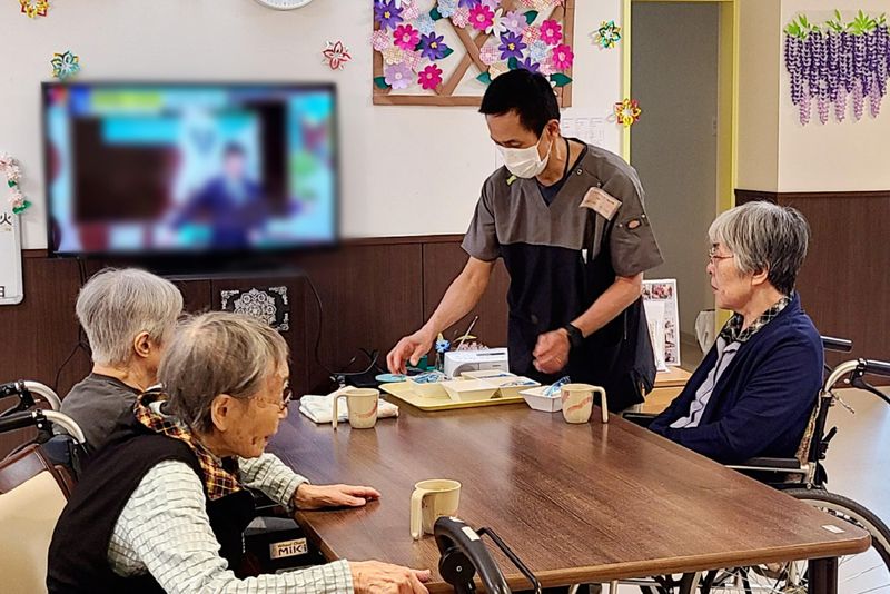 介護老人保健施設　フォーシーズン南34条のアルバイト・バイト求人情報-02