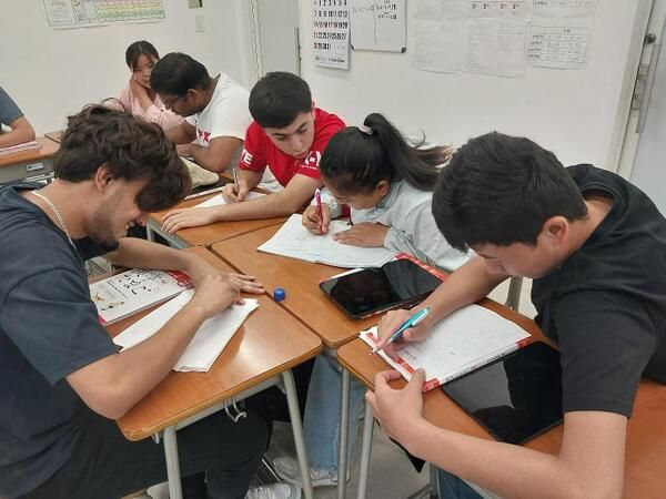 プロロ日本語学校の求人・転職情報