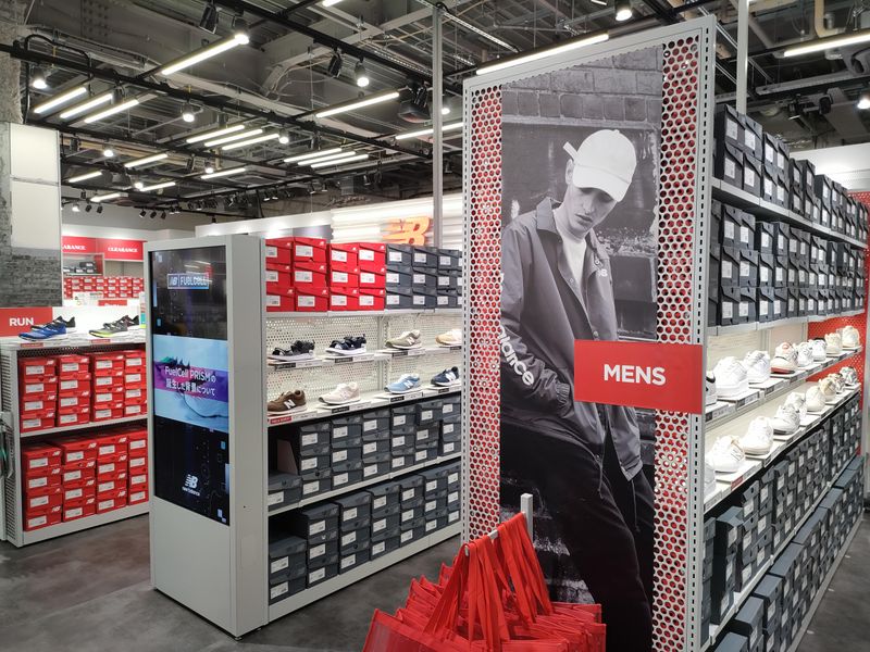 りんくうプレミアム・アウトレット内『ニューバランスファクトリーストア』のアルバイト・バイト求人情報-04