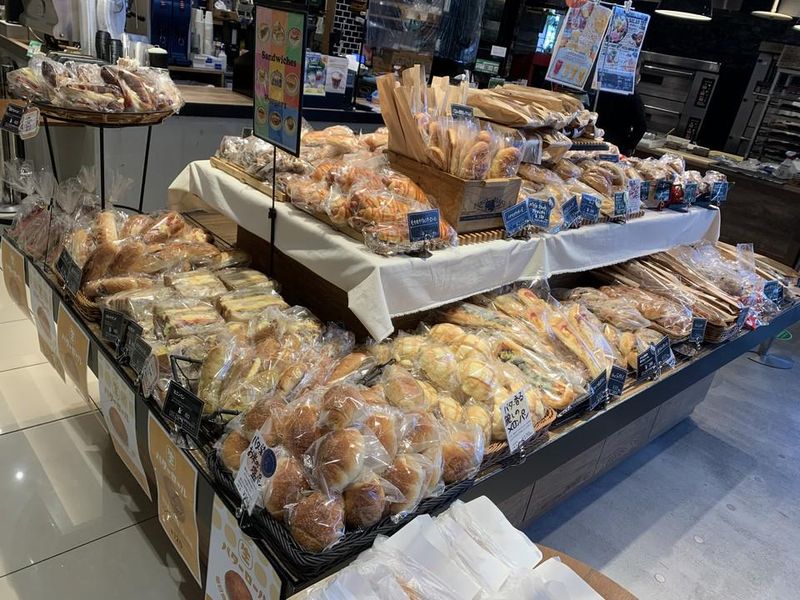 R Baker(アールベイカー) BRANCH(ブランチ)福岡下原店のアルバイト・バイト求人情報-02