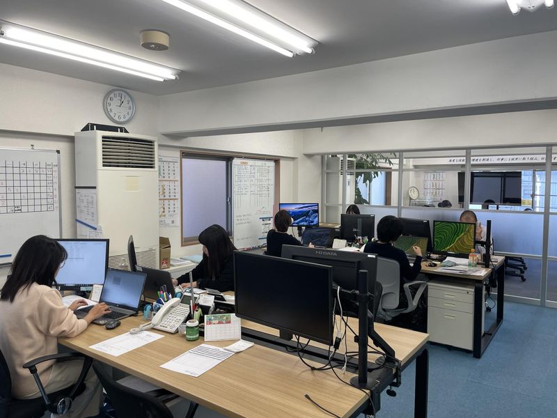 株式会社アーネストウイングの求人・転職情報