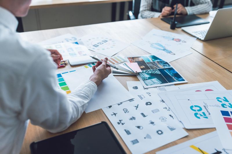 株式会社レッツアイのアルバイト・バイト求人情報-02