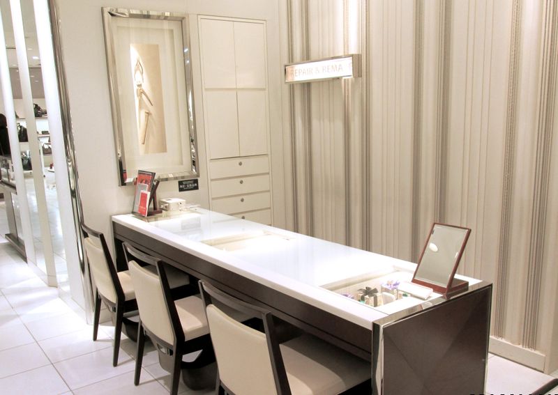 伊勢丹新宿ReCouturierのアルバイト・バイト求人情報-02