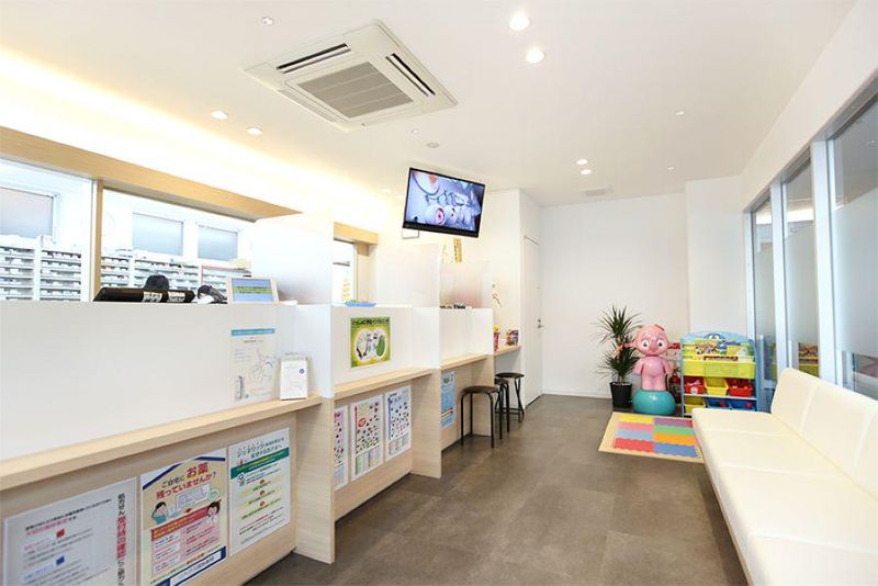 リペアス調剤薬局 今出川店のアルバイト・バイト求人情報-05