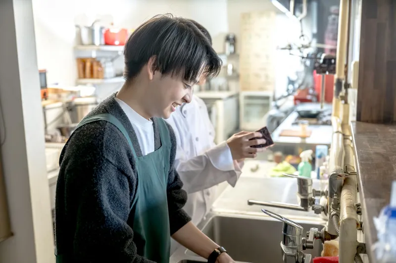馬刺し×レモンサワー　あかまる阪急茨木店のアルバイト・バイト求人情報