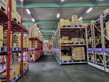 篠崎運輸　西日本(四国)配送センターのアルバイト・バイト求人情報-02