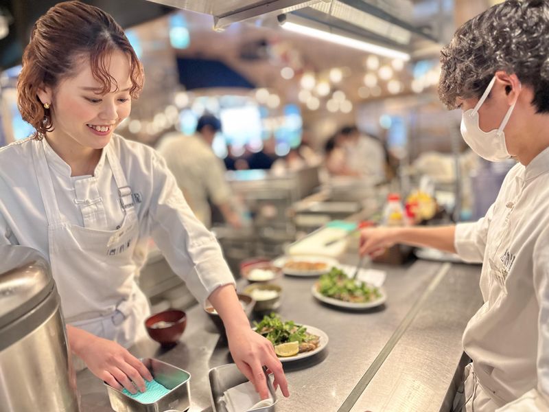 株式会社チームバリスタ　餃子といえば　芭莉龍〜バリロン〜のアルバイト・バイト求人情報-03