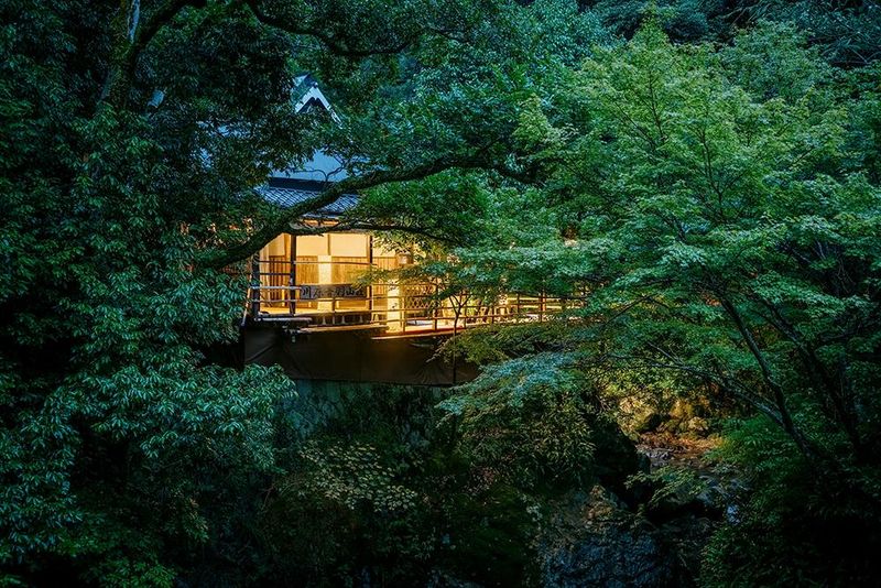 明治の森　箕面音羽山荘　「梅屋敷」のアルバイト・バイト求人情報-02