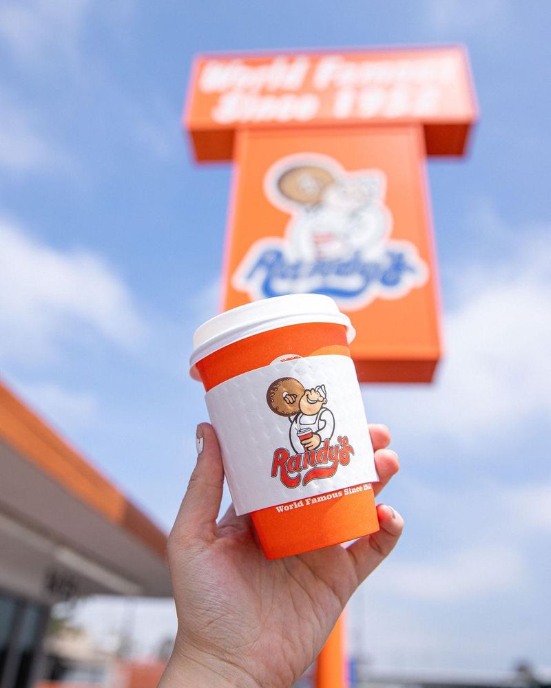 ランディーズドーナツ新宿 イイトルミネ店のアルバイト・バイト求人情報-04