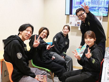 テイクアウト専門店 PiZZA Recluta(ピッツァレクルタ)　府中四谷店のアルバイト・バイト求人情報-02