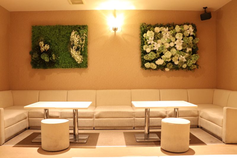 Girls Bar Clearのアルバイト・バイト求人情報-03