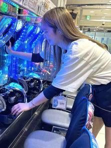 Q-Bang! 1st / 2nd / 3rd　西梅田店のアルバイト・バイト求人情報-03