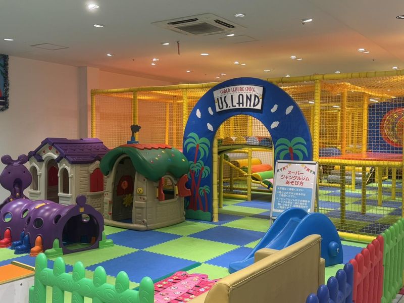 キッズユーエスランド　大阪寝屋川店のアルバイト・バイト求人情報-02