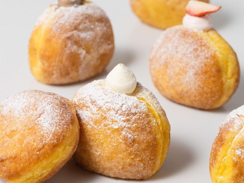 TRUFFLE DONUT 東京国立店(トリュフドーナツ)のアルバイト・バイト求人情報-05