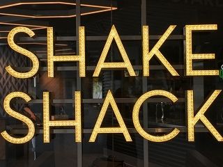 シェイクシャック 二子玉川店のアルバイト・バイト求人情報-03