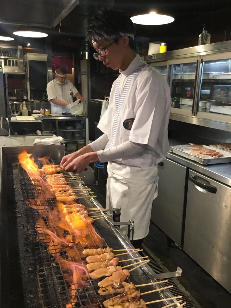 やきとりの名門秋吉 福井駅前店のアルバイト・バイト求人情報-03