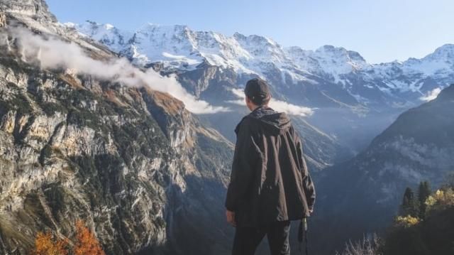 アウトドアアパレル|オリジナルブランド|ワン・フクオカ・ビルのアルバイト・バイト求人情報-02