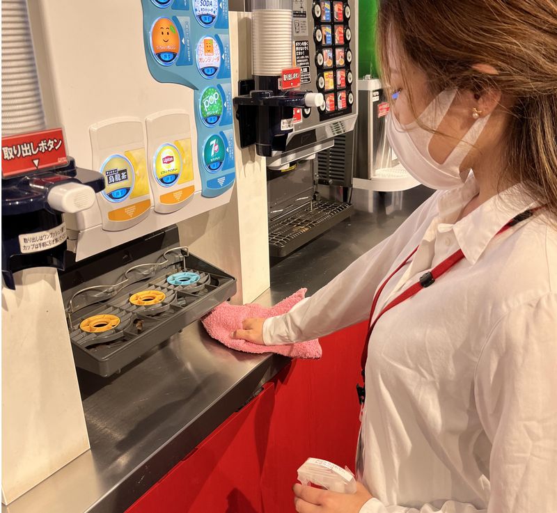 メディアカフェポパイ神戸三宮店のアルバイト・バイト求人情報-03