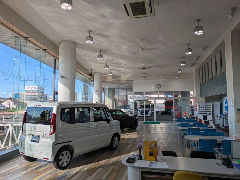 プレスト本店　マツダオートザム半⽥店のアルバイト・バイト求人情報-05