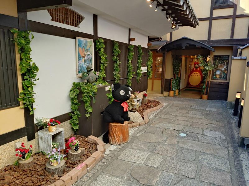 どんぐり共和国 二寧坂店のアルバイト・バイト求人情報-03