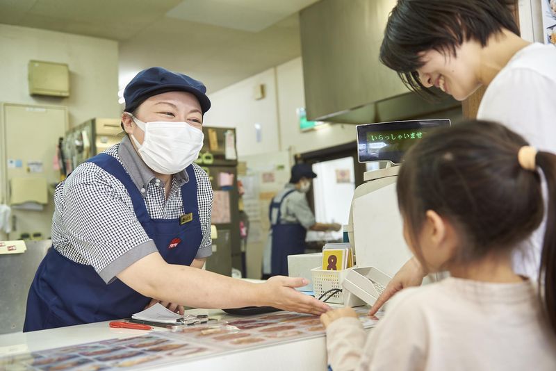 ポッポおじさんの塩からあげ　小倉駅店の求人3