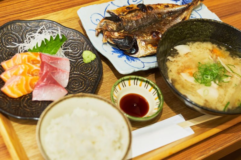 カラダに優しい和定食　膳や　長居店(森口産業株式会社)のアルバイト・バイト求人情報-03