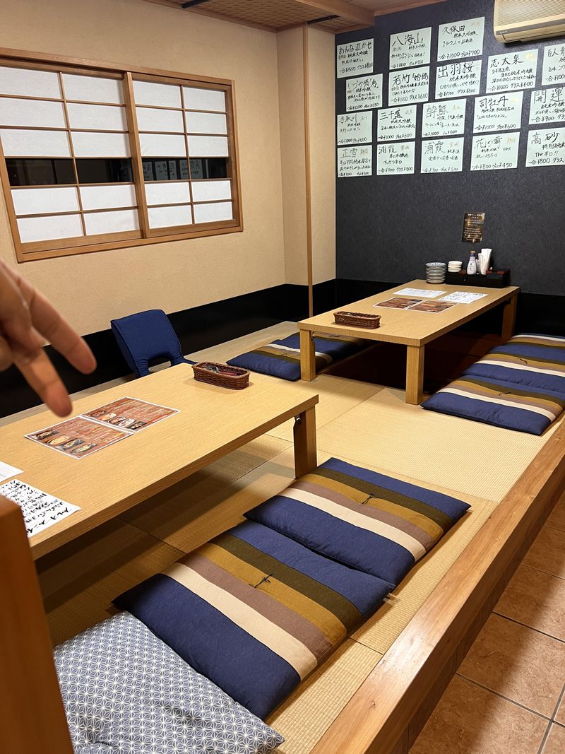 熱海総本店!海鮮すし居酒屋「ぷえると」のアルバイト・バイト求人情報-03