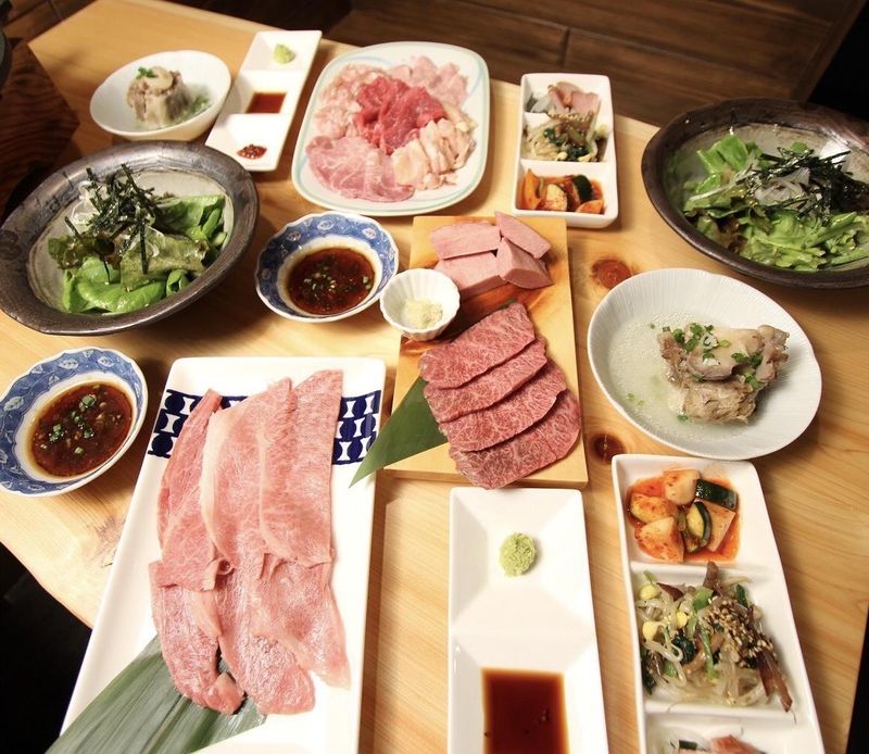 肉笑八夜(有限会社德フーズ)のアルバイト・バイト求人情報-02