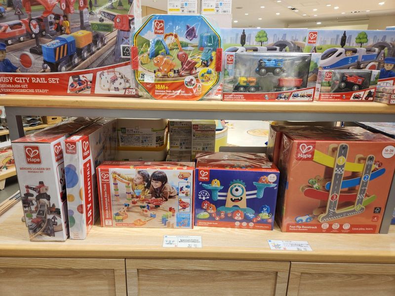 株式会社カワダ(勤務地/新宿髙島屋店　玩具売場)9階のアルバイト・バイト求人情報-05