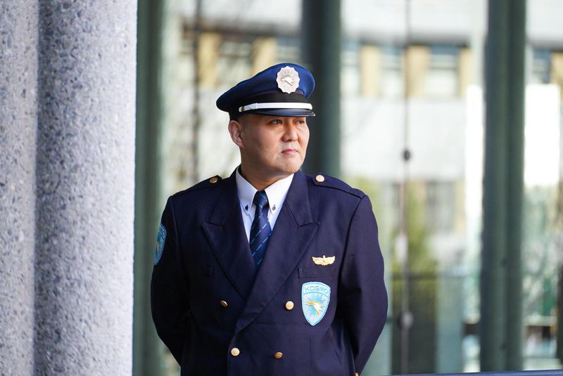 コスモ警備保障株式会社✅大阪駅前地区事業所のアルバイト・バイト求人情報-02