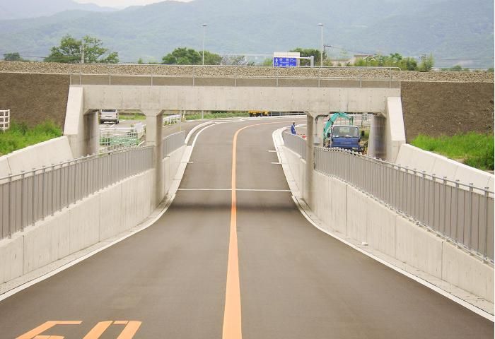 四国開発建設株式会社のアルバイト・バイト求人情報-04