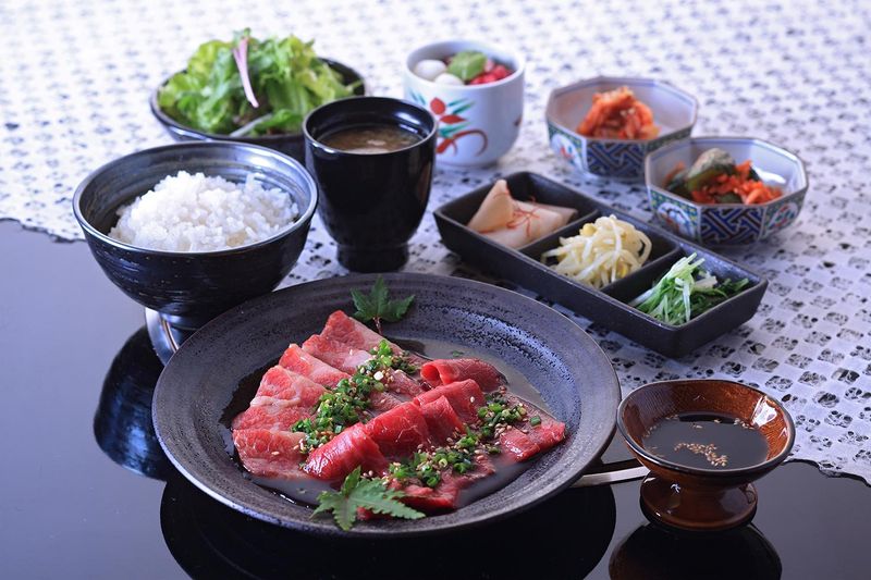京都焼肉 すずき 先斗町本店/株式会社シナジーのアルバイト・バイト求人情報-02