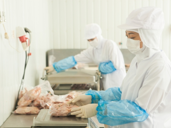 ラ・ムー燕吉田店併設精肉センター