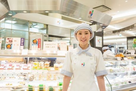 RF1(アールエフワン)　京王新宿店の求人5