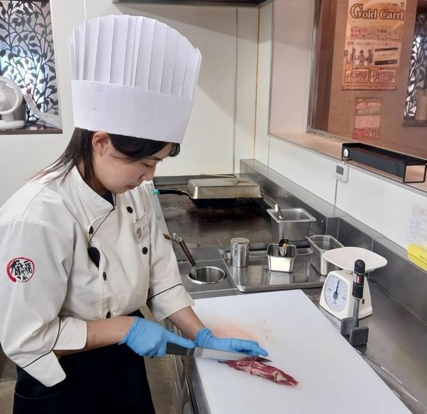 石焼ステーキ贅 富山高岡店のアルバイト・バイト求人情報-03