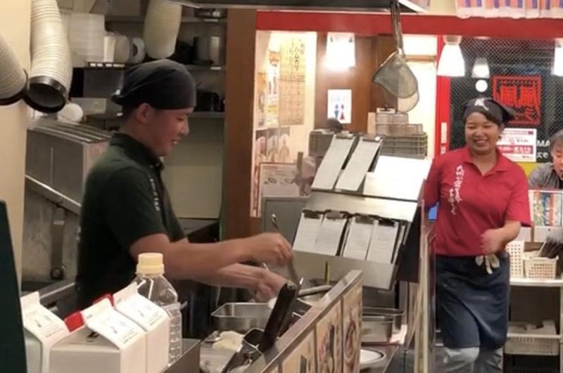 風風ラーメン武蔵小金井店のアルバイト・バイト求人情報-02