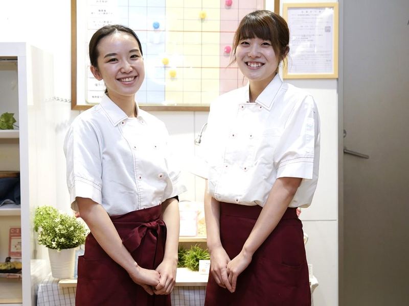 株式会社グリーンヘルスケアサービス_特養ヴィーダ_0P4076のアルバイト・バイト求人情報-03