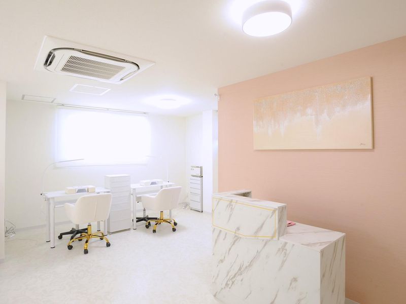 ネイル&アイラッシュサロンabee 垂水店のアルバイト・バイト求人情報-02