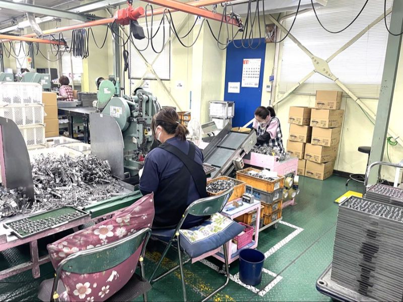 タカヤマ金属工業株式会社 美原工場のアルバイト・バイト求人情報-01