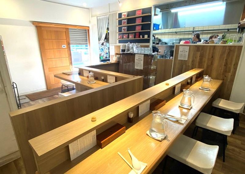 無限フードサービス株式会社　中華そば 無限のアルバイト・バイト求人情報-02